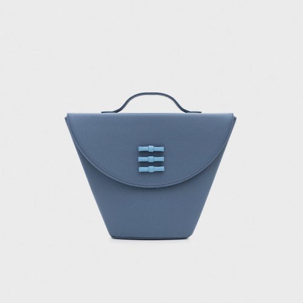 LUCILLE FLAP TRAPEZE BAG AZUL